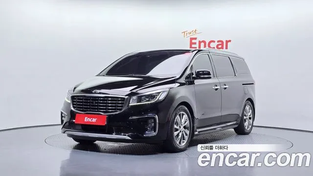 Kia Canival 2019 — photo 1