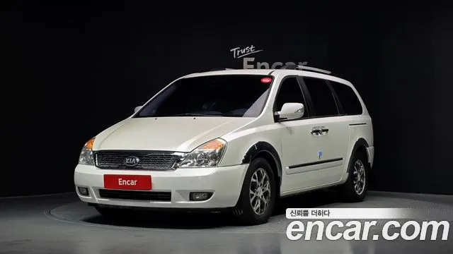 Kia Canival 2014 — photo 1