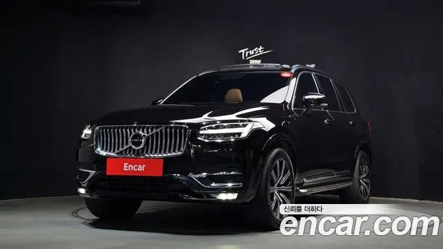 Volvo XC90 2020 — photo 1