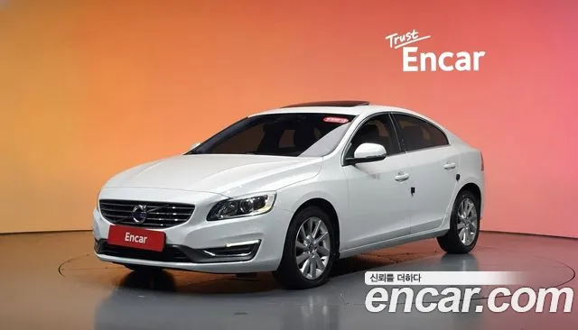 Volvo S60 2014 — photo 1