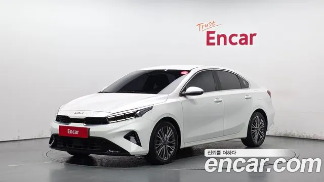Kia K3 2022 — photo 1