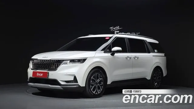 Kia Canival 2022 — photo 1