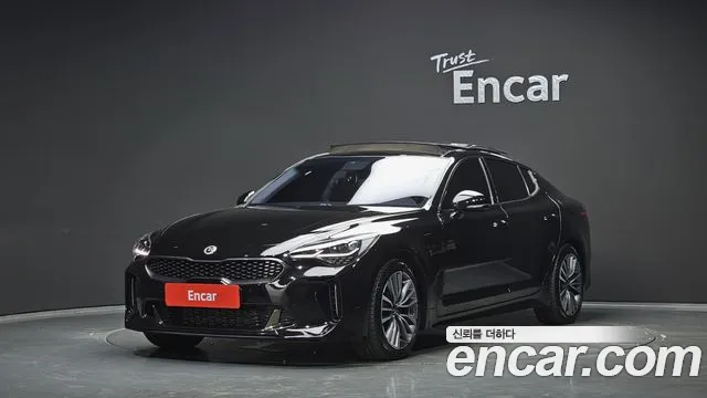 Kia Stinger 2018 — photo 1