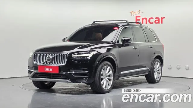 Volvo XC90 2017 — photo 1