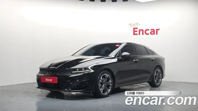 Kia K5 2023 — photo 1