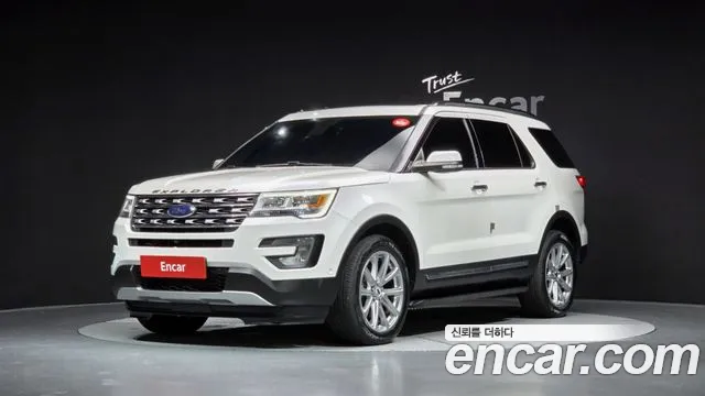 Ford Explorer 2017 — photo 1