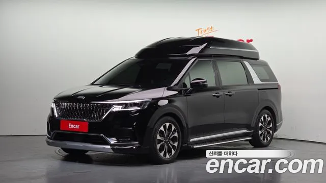 Kia Canival 2021 — photo 1