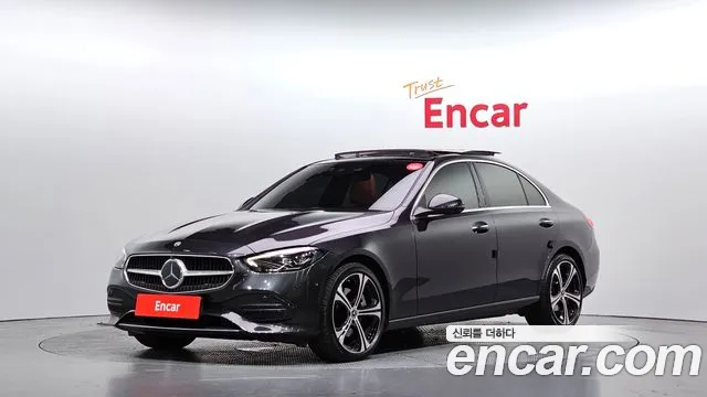 Mercedes-Benz C-Class 2023 — photo 1