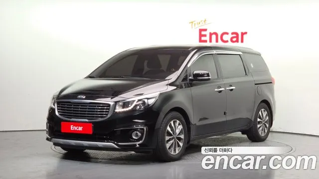 Kia Canival 2015 — photo 1