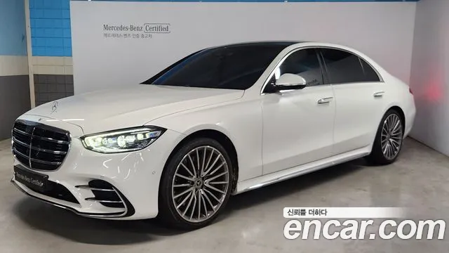 Mercedes-Benz S-Class 2024 — photo 1