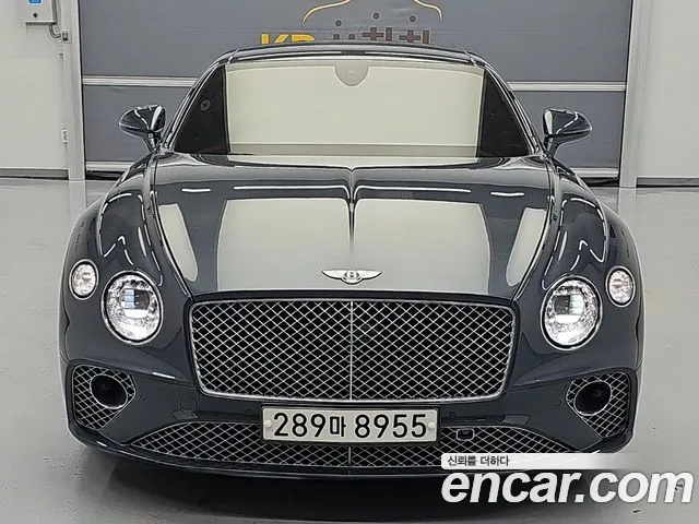 Bentley Continental 2020 — photo 1