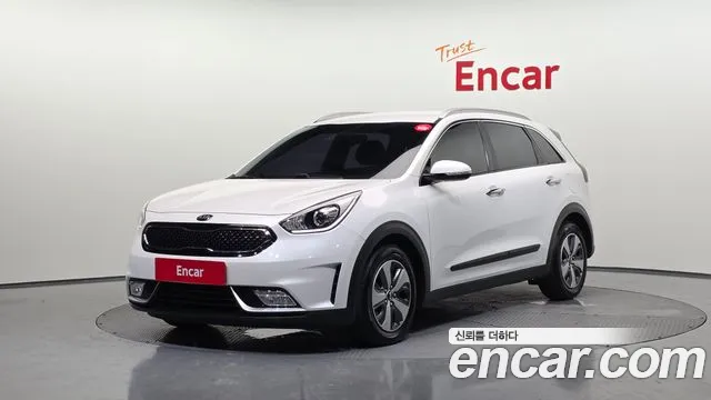 Kia Niro 2017 — photo 1