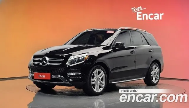 Mercedes-Benz GLE-Class 2018 — photo 1