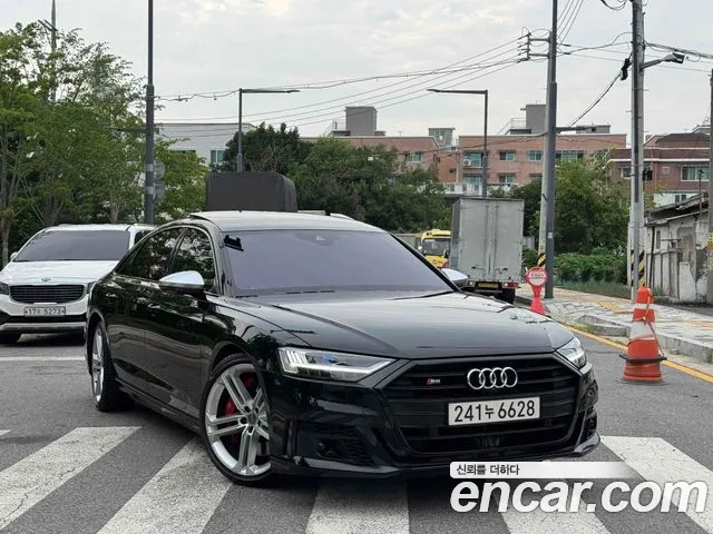 Audi S8 2020 — photo 1