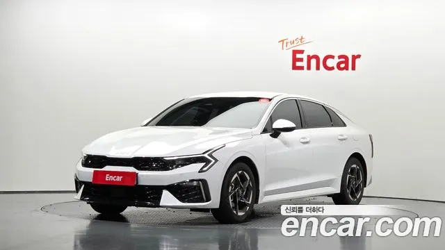 Kia K5 2025 — photo 1