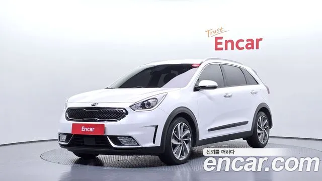 Kia Niro 2019 — photo 1
