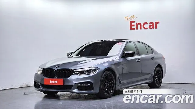 BMW 5-Series 2017 — photo 1