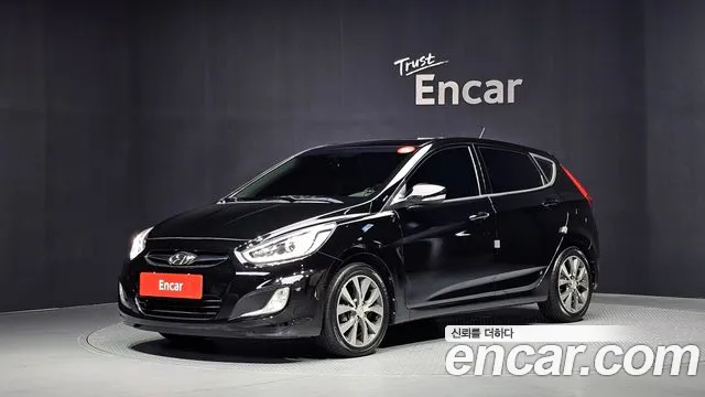 Hyundai Accent 2015 — photo 1