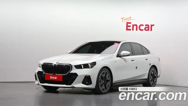 BMW i5 2024 — photo 1