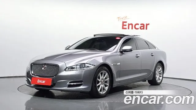 Jaguar XJ 2014 — photo 1
