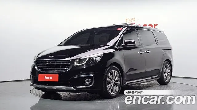 Kia Canival 2018 — photo 1