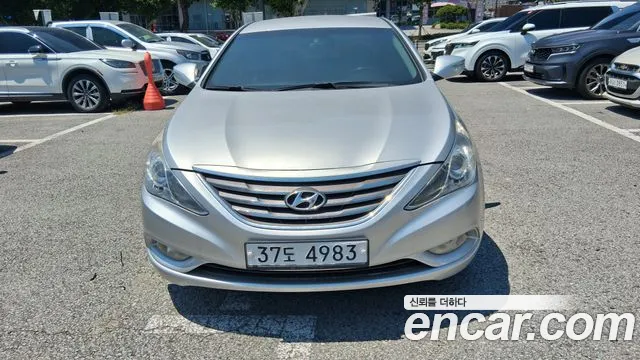Hyundai Sonata 2012 — photo 1