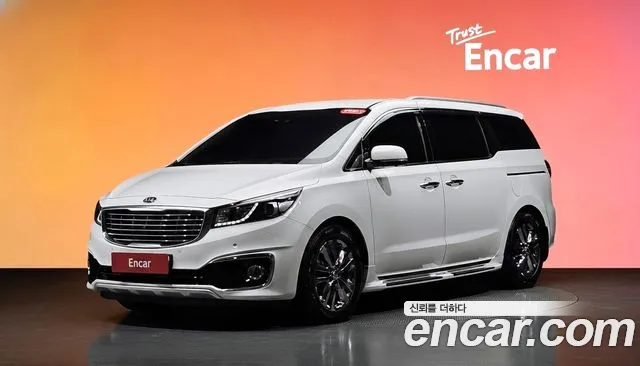 Kia Canival 2016 — photo 1