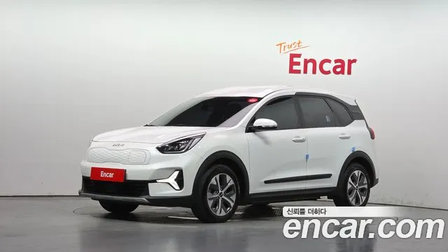 Kia Niro 2024 — photo 1