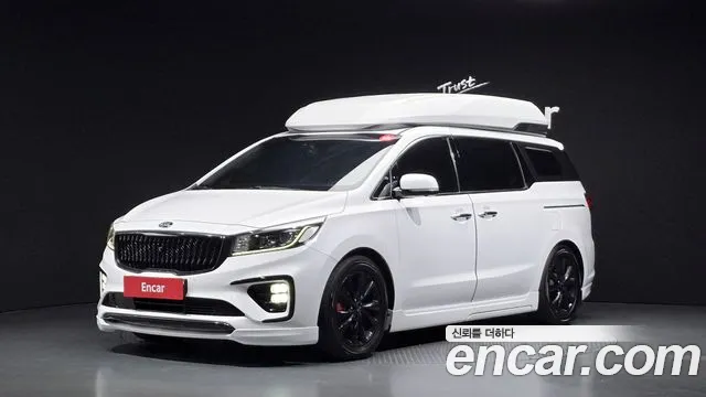 Kia Canival 2019 — photo 1