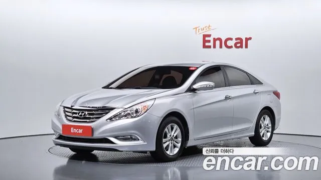 Hyundai Sonata 2011 — photo 1