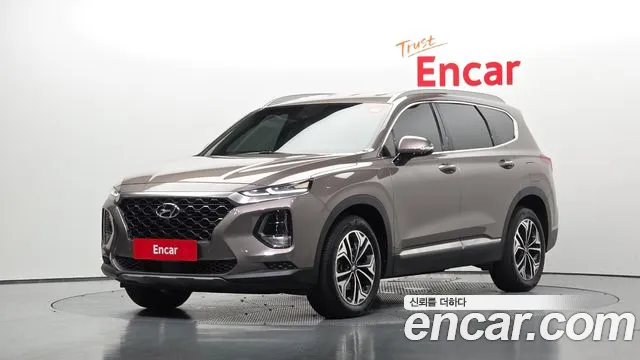 Hyundai Santafe 2019 — photo 1