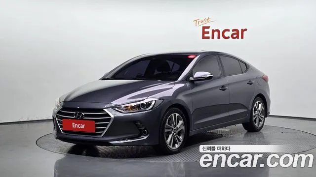 Hyundai AVANTE 2018 — photo 1
