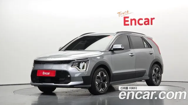 Kia Niro 2024 — photo 1