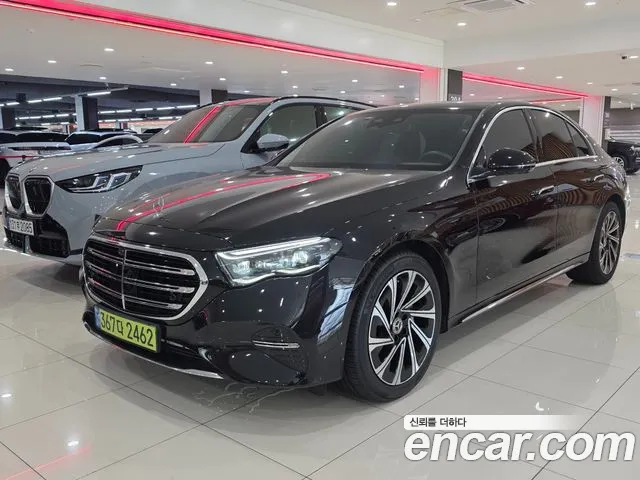 Mercedes-Benz E-Class 2024 — photo 1