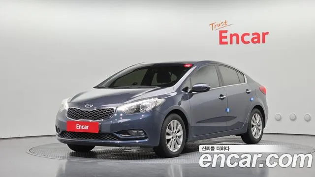 Kia K3 2015 — photo 1