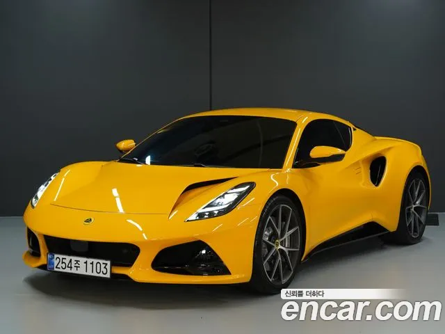 Lotus Emira 2024 — photo 1