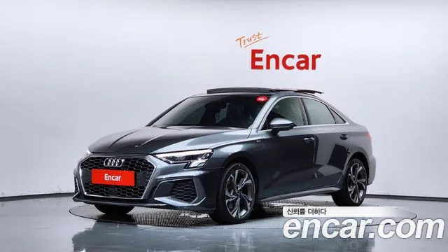 Audi A3 2023 — photo 1