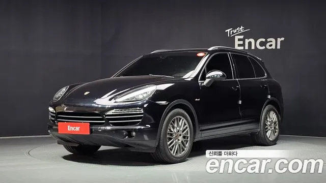 Porsche Cayenne 2014 — photo 1