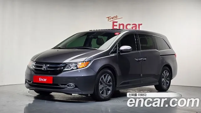 Honda Odyssey 2016 — photo 1
