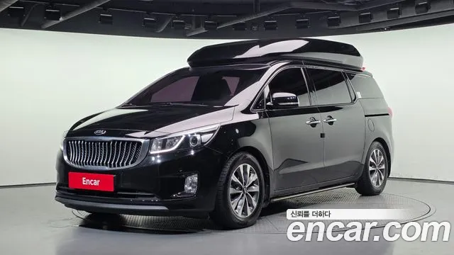 Kia Canival 2015 — photo 1
