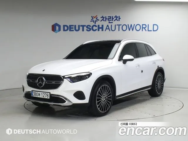 Mercedes-Benz GLC-Class 2025 — photo 1
