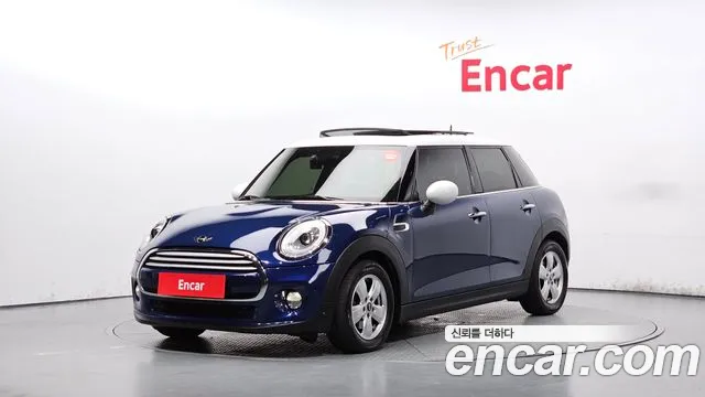 Mini Cooper 2015 — photo 1