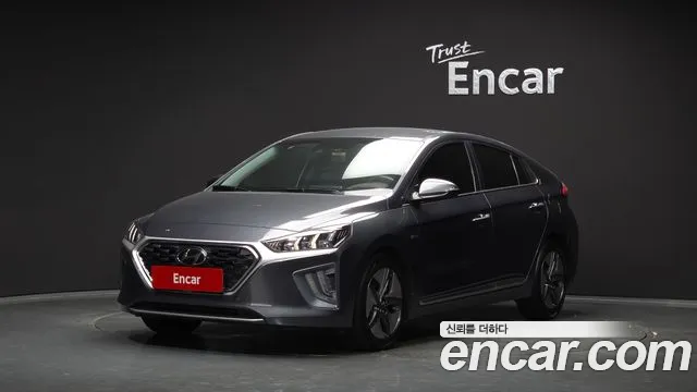 Hyundai Ioniq 2020 — photo 1