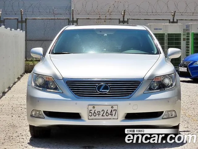 Lexus LS 2008 — photo 1