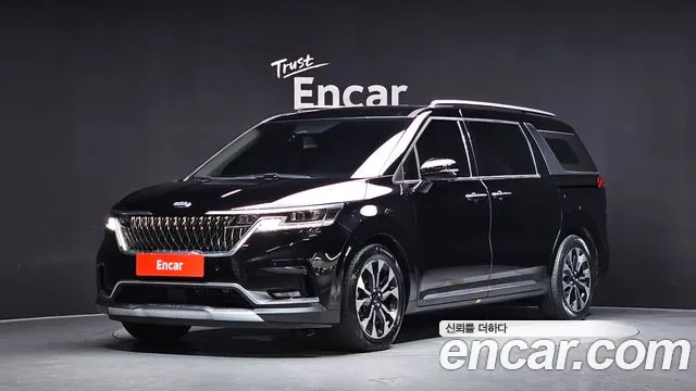 Kia Canival 2021 — photo 1