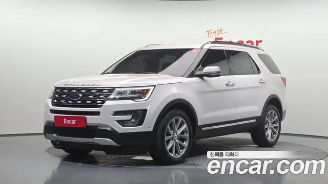 Ford Explorer 2017 — photo 1