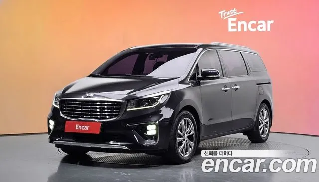 Kia Canival 2019 — photo 1