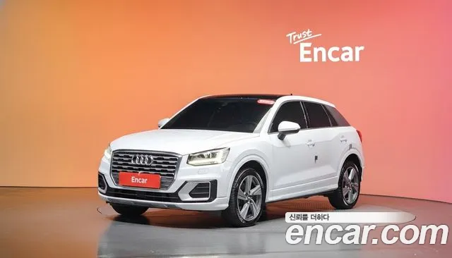 Audi Q2 2020 — photo 1