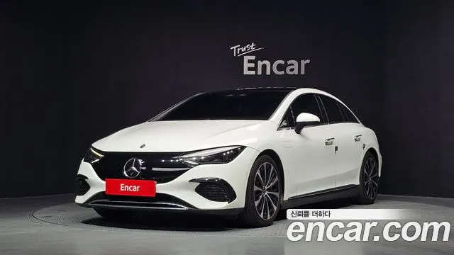 Mercedes-Benz EQE 2023 — photo 1