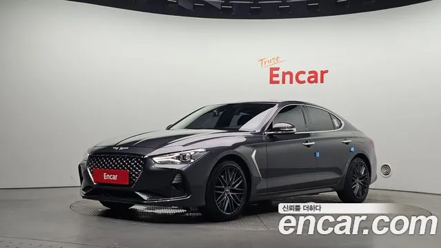 Genesis G70 2018 — photo 1